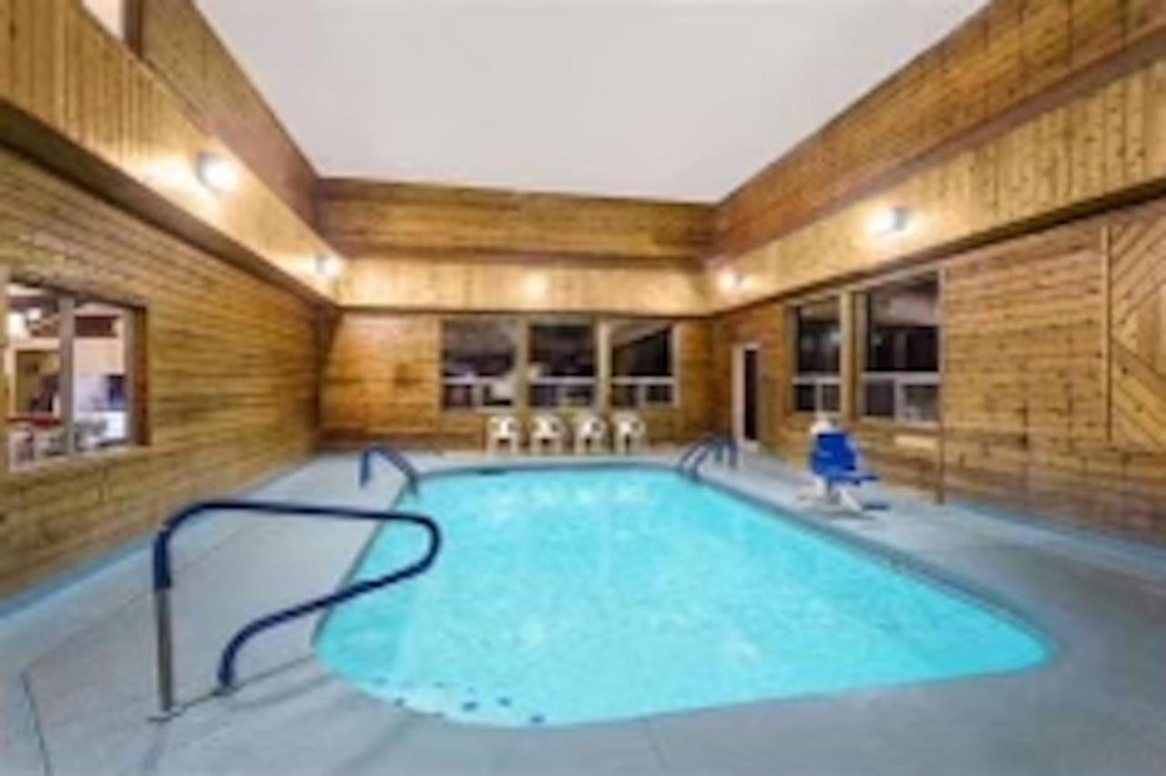 Pinetop Studio Suites Exteriér fotografie
